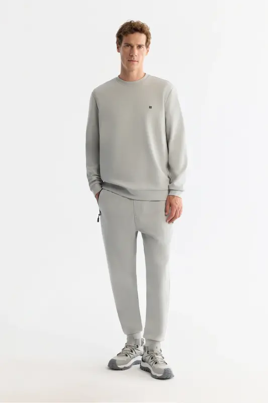 Erkek Gri Bisiklet Yaka Esnek Yumuşak Doku İnterlok Kumaş Basic Regular Fit Sweatshirt B001100 - Gri - 4