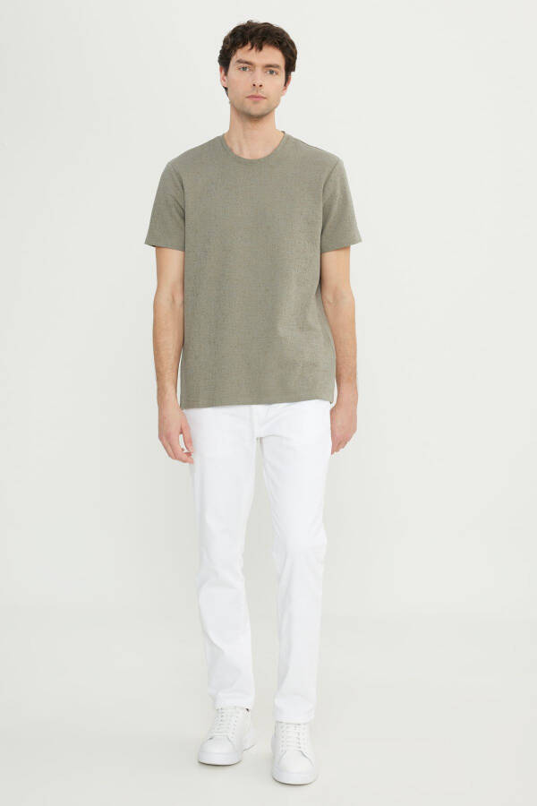 Erkek Haki Pamuklu Slim Fit Dar Kesim Bisiklet Yaka Jakarlı Esnek Tişört - Haki - 2