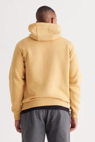 Erkek Hardal Standart Fit Içi Polarlı 3 Iplik Kapüşonlu Kanguru Cepli Pamuklu Sweatshirt - Hardal - 6