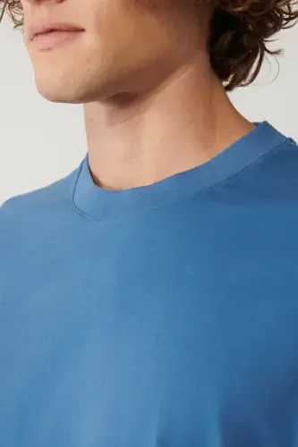 Erkek İndigo %100 Pamuk Bisiklet Yaka Baskılı Oversize Fit T-Shirt A41Y1038-İndigo - AVVA (1)