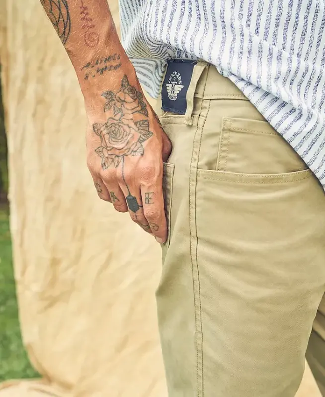 Men's Jean Cut Straight-Fit All Seasons Tech Khaki Pants - Leather - 5