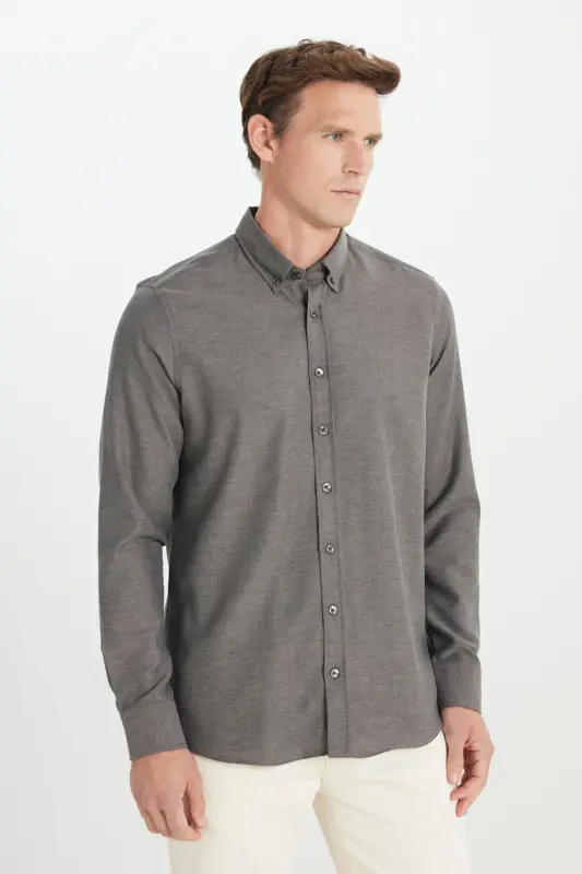 Erkek Kahverengi Pamuklu Flanel Slim Fit Dar Kesim Düğmeli Yaka Gömlek - KHV - 1