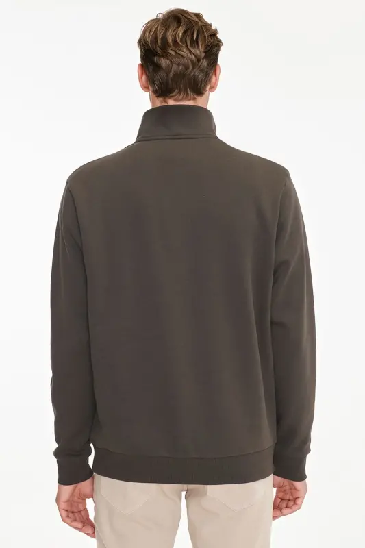 Erkek Kahverengi Standart Fit Normal Kesim İçi Polarlı Bato Yaka Pamuklu Sweatshirt - Kahverengi - 5