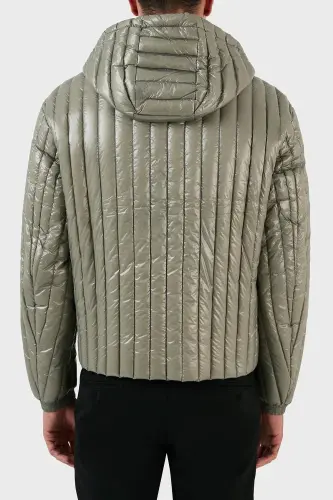 Erkek Kapşonlu Yaka Marka Detaylı Fermuarlı Şişme Yeşil2 Mont 6R1B79 1NKZZ-0606 - Yeşil2 - EMPORIO ARMANI (1)