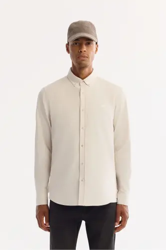 Erkek Kırık Beyaz Düğmeli Yaka %100 Pamuk Soft Touch Kadife Regular Fit Gömlek B002032-Kırık Beyaz 