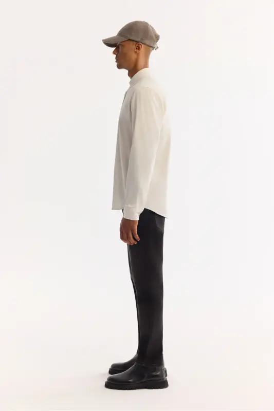 Erkek Kırık Beyaz Düğmeli Yaka %100 Pamuk Soft Touch Kadife Regular Fit Gömlek B002032-Kırık Beyaz - 5