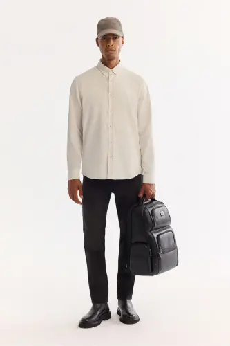 Erkek Kırık Beyaz Düğmeli Yaka %100 Pamuk Soft Touch Kadife Regular Fit Gömlek B002032-Kırık Beyaz - 8