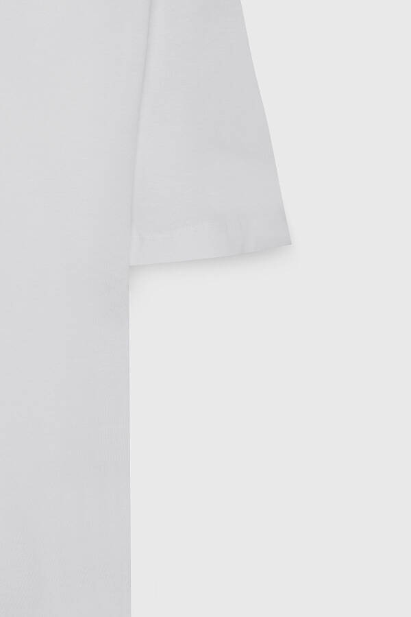 Erkek Kırık Beyaz Oversize Bol Kesim Bisiklet Yaka %100 Pamuk Baskılı Tişört-Kırık Beyaz - 8