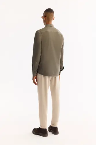 Erkek Koyu Haki Düğmeli Yaka Pamuklu Soft Touch Regular Fit Gömlek B002036-Koyu Haki - 4