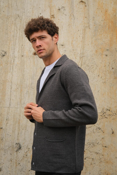 Erkek Kruvaze Yaka Düğmeli Cepli Triko Hırka Antrasit 23w220-Antrasit - 8