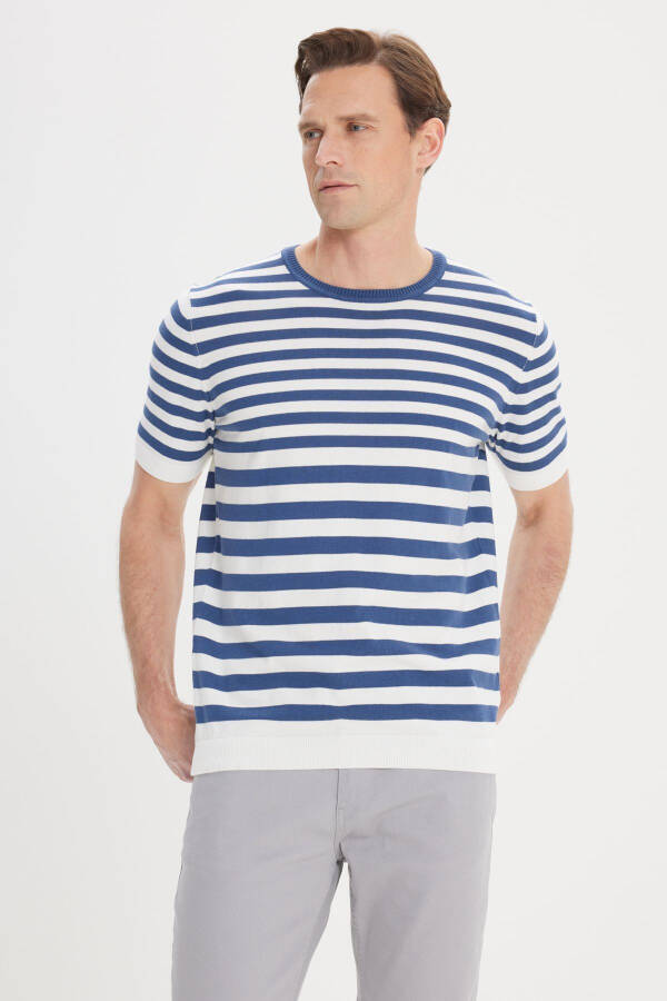 Erkek Lacivert-Beyaz Slim Fit Dar Kesim %100 Pamuk Çizgili Bisiklet Yaka Triko Tişört - Lacivert-Beyaz - 12