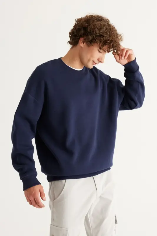 Erkek Lacivert Oversize Fit Bol Kesim Pamuklu Içi Polarlı 3 Iplik Bisiklet Yaka Sweatshirt - Lacivert - 4