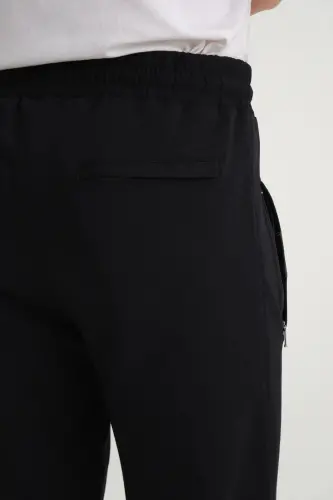 Erkek Regular Fit Beli Bağcıklı Düz Paça Nakış Detaylı Penye Kumaş Lacivert Eşofman Altı - Lacivert - 4