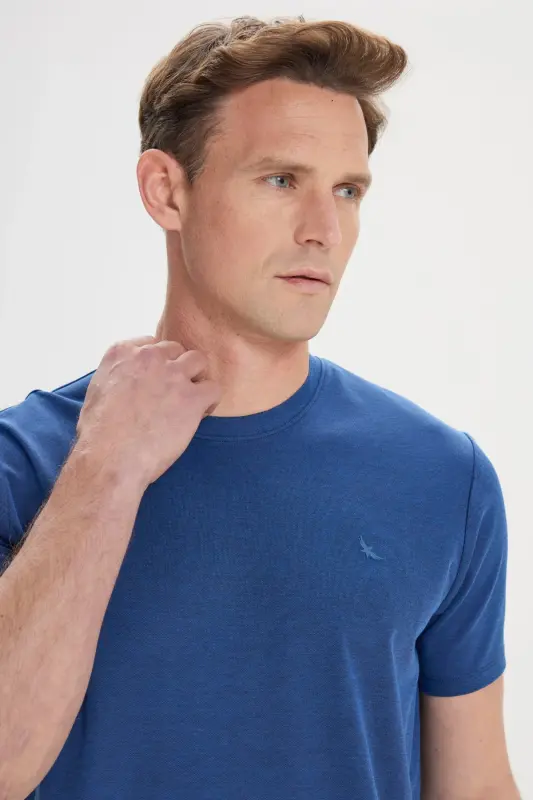 Erkek Lacivert Slim Fit Dar Kesim Bisiklet Yaka Pamuklu Tişört-Lacivert - 3