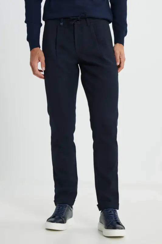 Erkek Lacivert Yünlü Slim Fit Dar Kesim Beli Bağlamalı Diagonal Desenli Yan Cep Casual Pantolon - 1