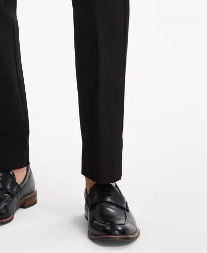 Men's Modern-Fit TH Flex Stretch Solid Performance Pants - Black - 6