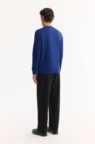 Erkek Saks Bisiklet Yaka Pamuklu Şardonlu Baskılı Regular Fit Sweatshirt B001033-Saks - 4