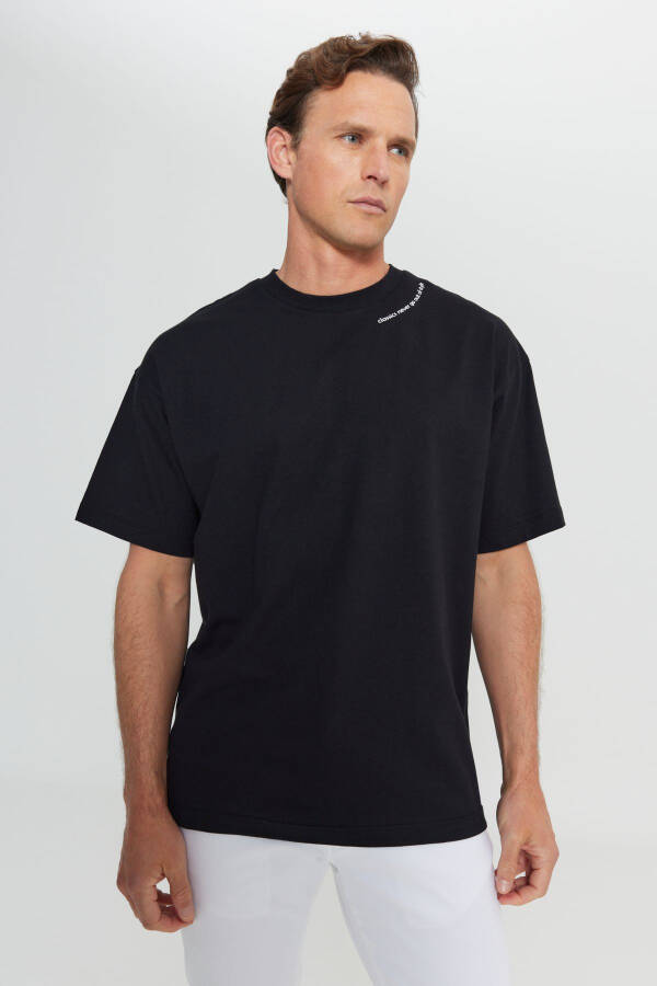 Erkek Siyah %100 Pamuk Oversize Fit Rahat Kesim Bisiklet Yaka Baskılı Tişört - Siyah - 9