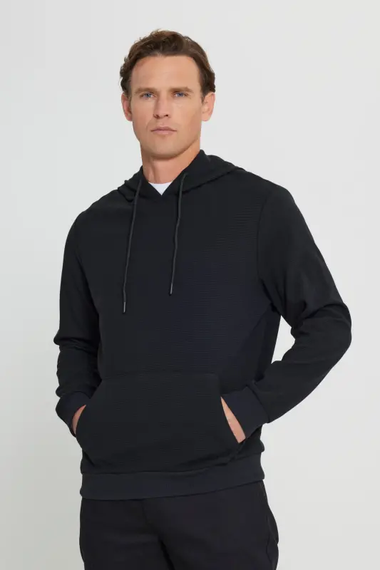 Erkek Siyah 2 İplik Sıcak Tutan Standart Fit Normal Kesim Kapüşonlu Dokulu Cepli Sweatshirt-Siyah - 3