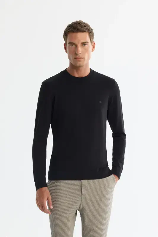 Erkek Siyah Bisiklet Yaka Viskon Viskon Karışımlı Basic Triko Regular Fit Kazak B005021-Siyah - AVVA