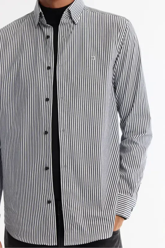 Erkek Siyah Alttan Britli Yaka Kolay Ütülenir Slim Fit Gömlek A42Y2134-Siyah - 2