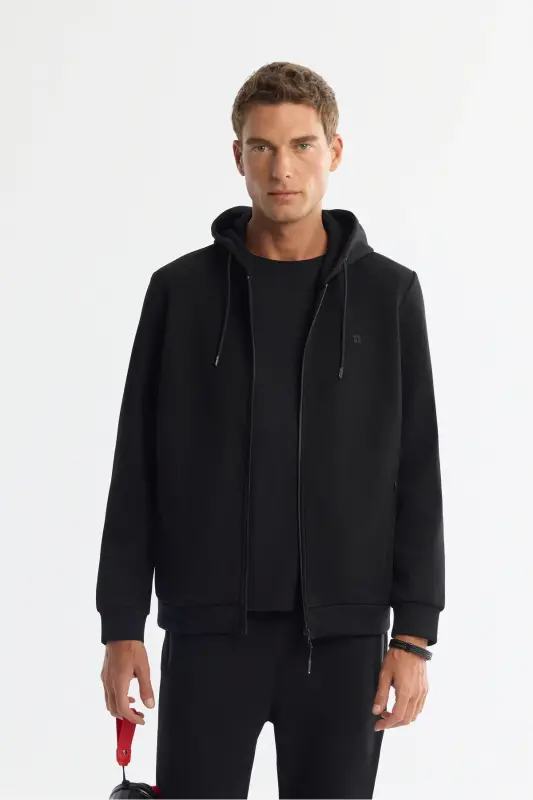 Erkek Siyah Kapüşonlu İnterlok Kumaş Fermuarlı Basic Regular Fit Sweatshirt B001102 - Siyah - AVVA
