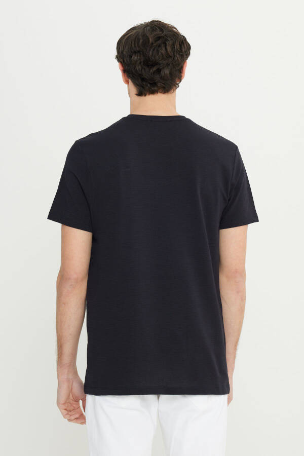 Erkek Siyah Pamuklu Slim Fit Dar Kesim Bisiklet Yaka Esnek Tişört - Siyah - 5