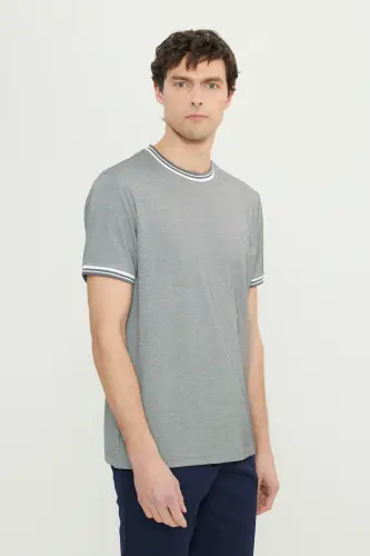 Erkek Siyah Pamuklu Slim Fit Dar Kesim Bisiklet Yaka Tişört-Siyah - 3