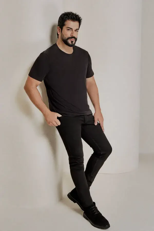 Erkek Siyah-Siyah 2'li Paket Slim Fit Dar Kesim Pamuklu Basic Tişört-Siyah - 4