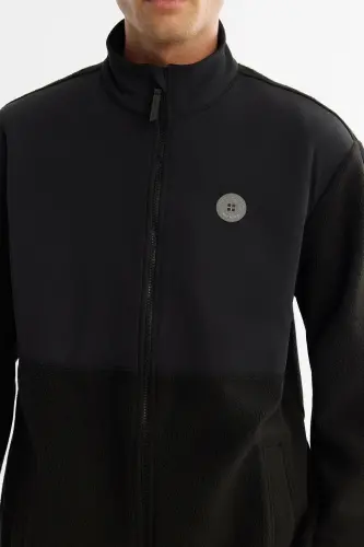 Erkek Siyah Soğuğa Dayanıklı Dik Yaka Fermuarlı Polar Regular Fit Sweatshirt A42Y1311 - Siyah - AVVA (1)
