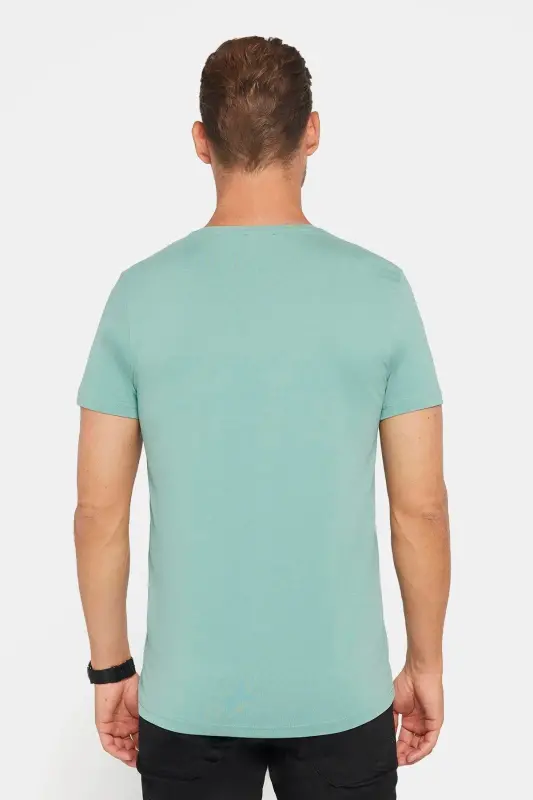 Erkek Slim Fit Dar Kesim Pamuklu Yumuşak Doku Likralı Esnek Kumaş Basic Yeşil Bisiklet Yaka Tişört - Yeşil - 5