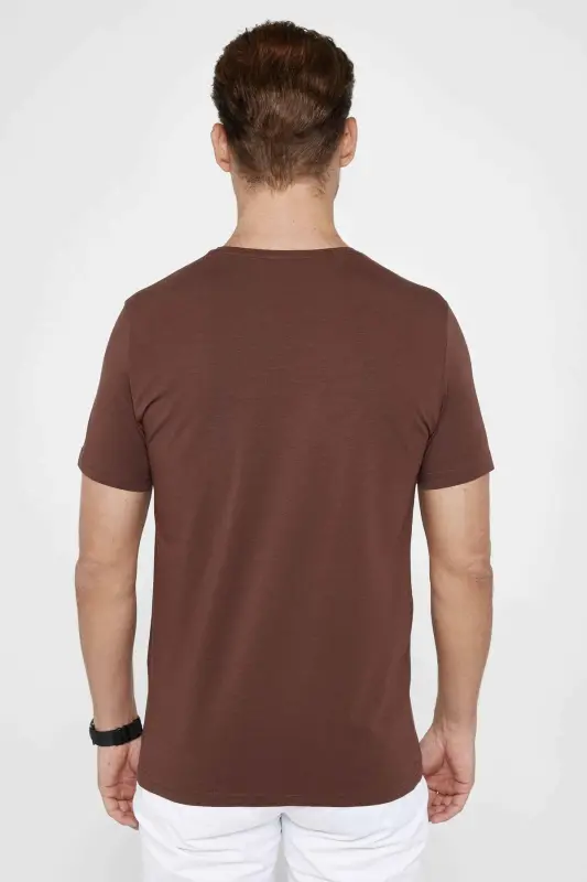 Erkek Slim Fit Dar Kesim Pamuklu Yumuşak Dokulu Esnek Kumaş Düz Basic Kahverengi Bisiklet Yaka Tişör-Kahverengi - 5