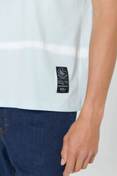 Erkek Turkuaz Standart Fit Normal Kesim %100 Pamuk Batik Desenli Bisiklet Yaka Tişört - 5