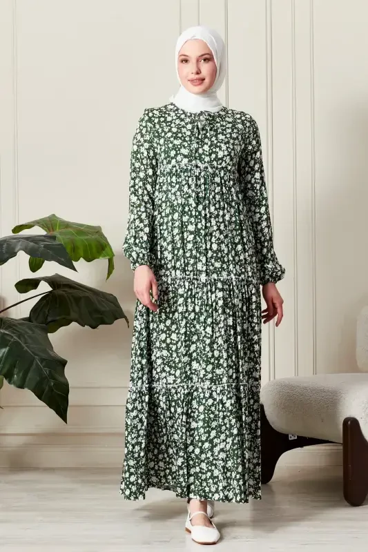 Eteği Kat Kat Çiçek Desenli Çingene Viskon Elbise Tesettür Elbise Anne Elbisesi Namaz Elbisesi-Çiçek Desen Yeşil - 3