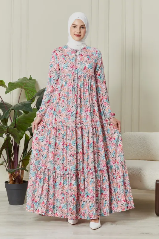 Eteği Kat Kat Çiçek Desenli Çingene Viskon Elbise Tesettür Elbise Anne Elbisesi Namaz Elbisesi-Pudra - FISTAN