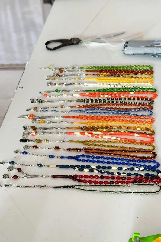 Everyday use 20-piece amber rosary set - 1