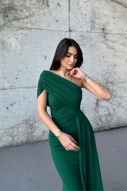 Ewo Tek Omuz Kuyruklu Abiye - Yeşil - 5