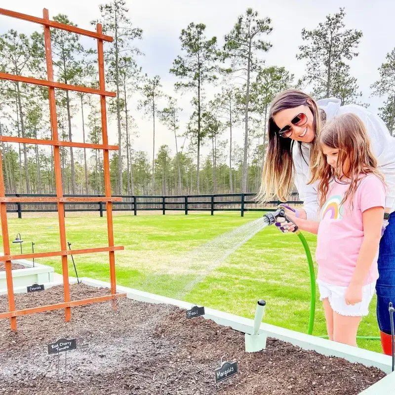 Expert Gardener Light Duty 5/8