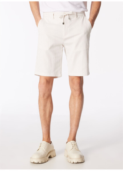 Factory Ecru Men's Basic Bermuda Shorts - 9