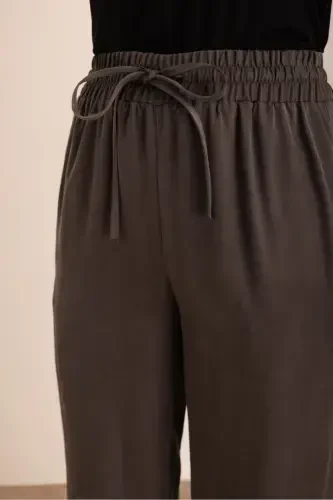 Faux Fur Trimmed Woven Waistband Elastic Pants - 3