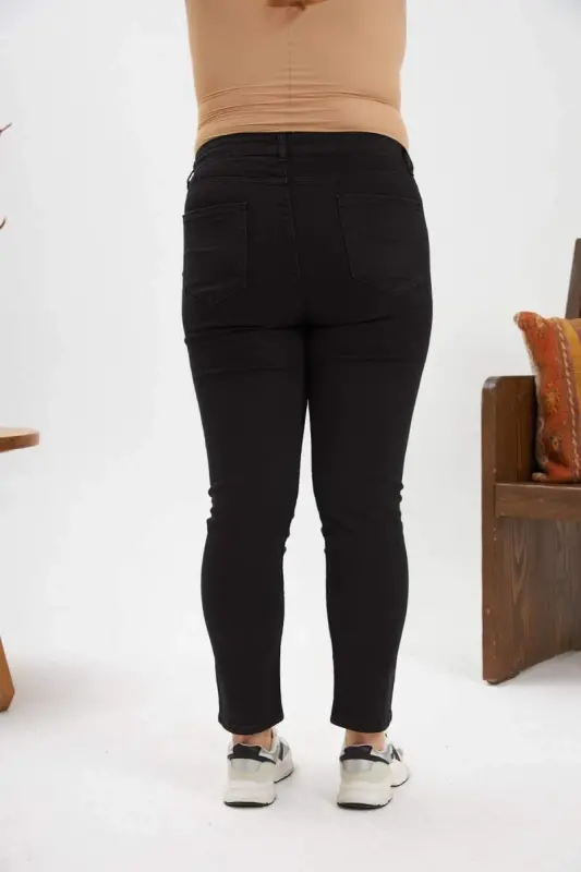 Faux Stone Embellished Plus Size Black Denim Jeans - 6