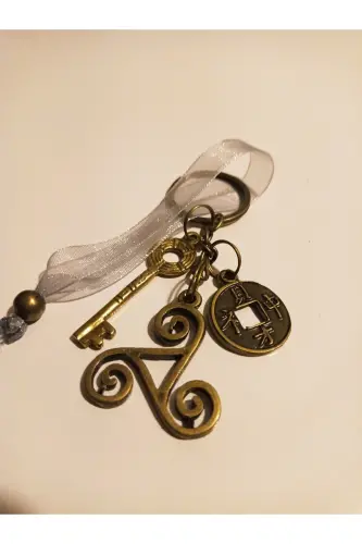 Feng Shui Symbol Triskelion Luck Key Teen Wol - 1