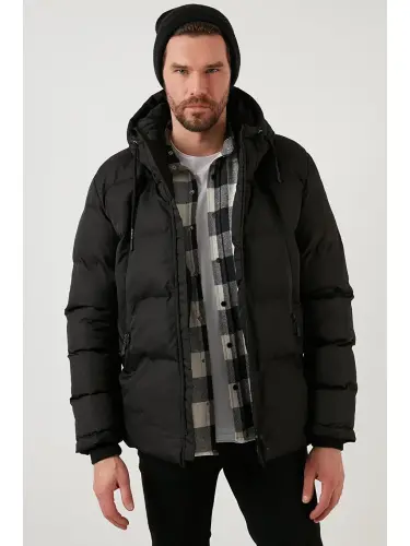 Fermuar yopish Slim Fit Kapüşonli Tik Yoqali Erkaklar Mont 5717101-Qora - LC WAIKIKI (1)