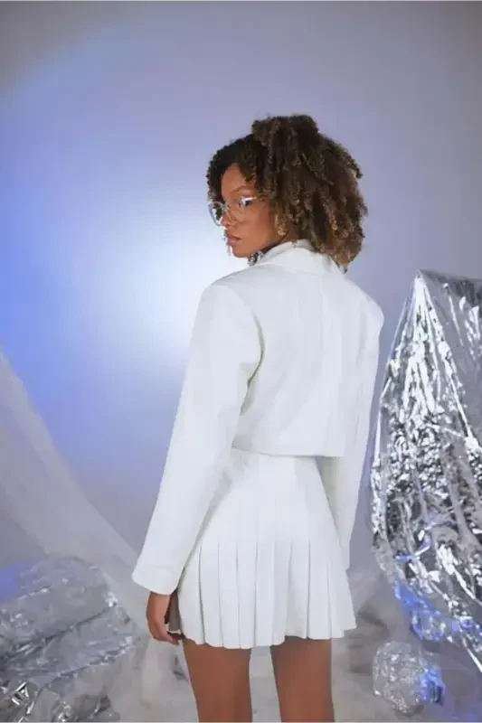 Fermuar yopuvchi plili mini kollej teri yubka Ekru - 4