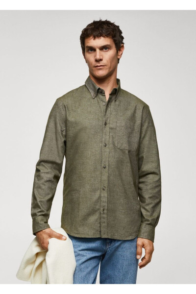 Hemd aus 100 % Fil-à-fil-Baumwolle - Khaki Farbe - MANGO MAN