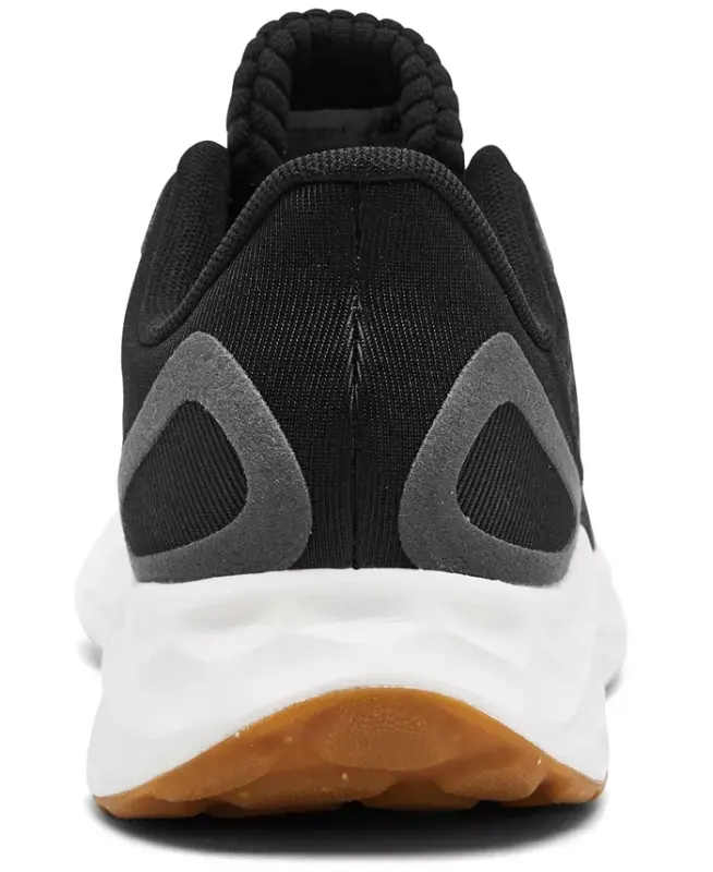 Finish Line'dan ayollar uchun yangi Fresh Foam Arishi v4 yugurish krosovkalari — qora rang. - 3