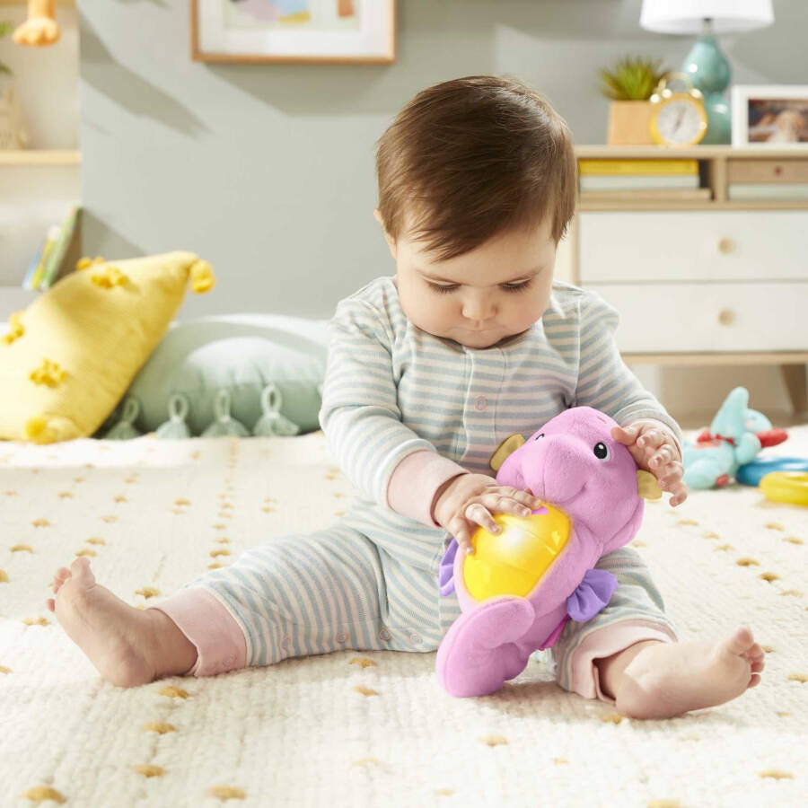 Fisher-Price Tinchlantiruvchi va Porloq Dengiz Oti, Bolalar uchun Musiqali Plyush O'yinchoq va Ovoz Mashinasi, Pushti - 8