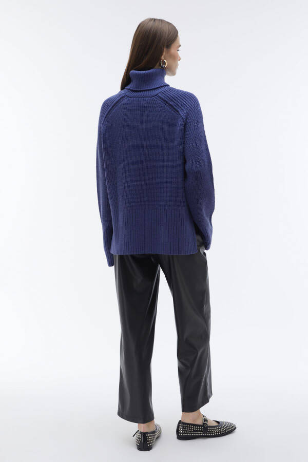 FISHERMAN'S NECK LOOSE FIT SWEATER - 2