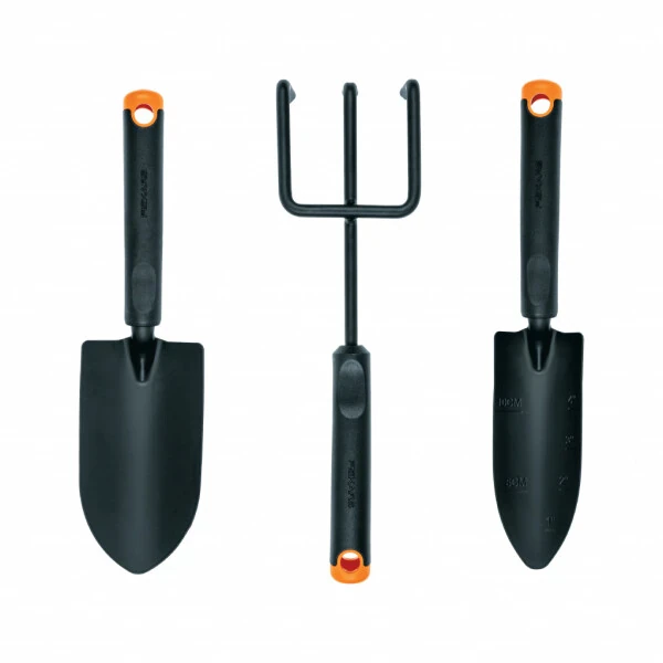 Fiskars 3 Piece Garden Tool Set with Trowel, Transplanter and Hand Cultivator in Black - 8