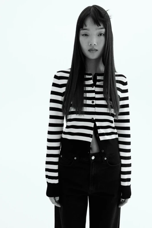 Fitted Cardigan - Black/Striped - MODAZONE
